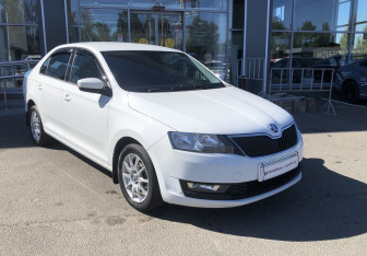 Подержанный автомобиль Skoda Rapid Liftback 2019 года (3 фото)