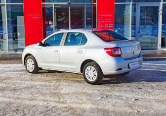 Подержанный автомобиль Renault Logan Sedan 2016 года (7 фото)