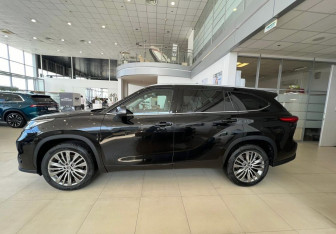 Новый Toyota Highlander 2025 (2 фото)