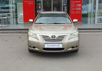 Подержанный автомобиль Toyota Camry Sedan 2007 года (2 фото)