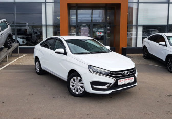 Подержанный автомобиль LADA (ВАЗ) Vesta Sedan 2023 года (3 фото)