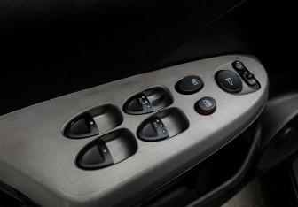 Подержанный автомобиль Honda Civic Hatchback 2008 года (13 фото)