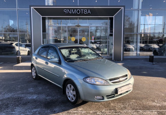 Подержанный автомобиль Chevrolet Lacetti Hatchback 2008 года (3 фото)