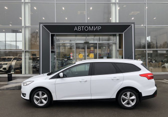 Подержанный автомобиль Ford Focus Wagon 2017 года (4 фото)