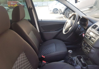 Подержанный автомобиль LADA (ВАЗ) Granta Sedan 2019 года (9 фото)