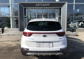 Подержанный автомобиль Kia Sportage 2018 года (6 фото)
