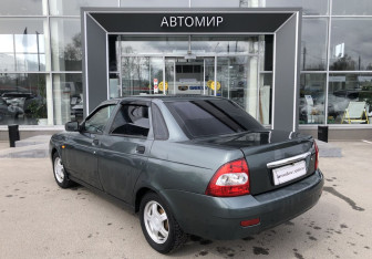 Подержанный автомобиль LADA (ВАЗ) Priora Sedan 2008 года (7 фото)