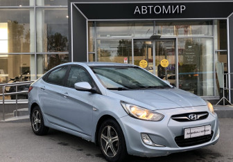 Подержанный автомобиль Hyundai Solaris Sedan 2012 года (3 фото)