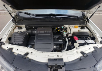 Подержанный автомобиль Chevrolet Captiva 2013 года (10 фото)