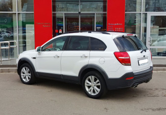 Подержанный автомобиль Chevrolet Captiva 2013 года (6 фото)