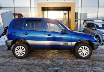 Подержанный автомобиль Chevrolet Niva 2006 года (4 фото)