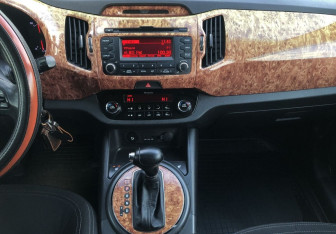 Подержанный автомобиль Kia Sportage 2011 года (12 фото)