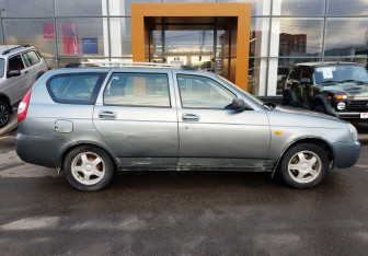 Подержанный автомобиль LADA (ВАЗ) Priora Wagon 2010 года (4 фото)