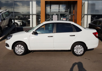 Подержанный автомобиль LADA (ВАЗ) Granta Sedan 2021 года (8 фото)