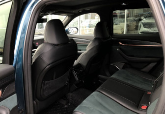 Подержанный автомобиль Geely Monjaro 2023 года (11 фото)