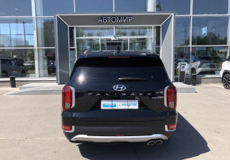 Подержанный автомобиль Hyundai Palisade 2022 года (6 фото)