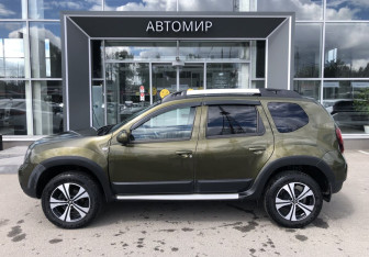 Подержанный автомобиль Renault Duster 2017 года (8 фото)