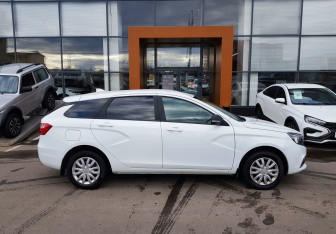 Подержанный автомобиль LADA (ВАЗ) Vesta Wagon 2020 года (4 фото)