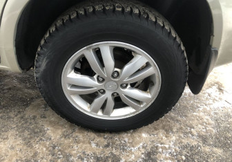 Подержанный автомобиль Hyundai Tucson 2008 года (15 фото)