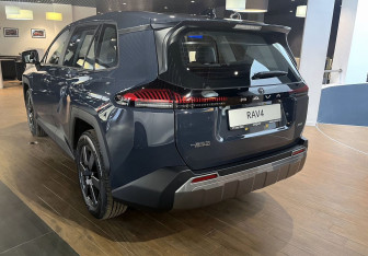 Новый Toyota RAV4 2026 (8 фото)