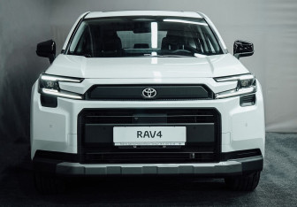 Новый Toyota RAV4 2025 (2 фото)