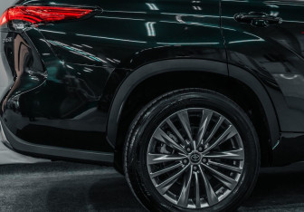 Новый Toyota Highlander 2025 (8 фото)