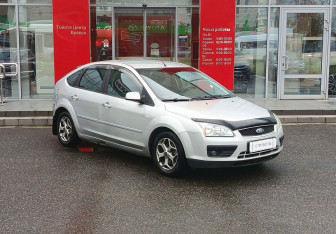 Подержанный автомобиль Ford Focus Hatchback 2007 года (3 фото)