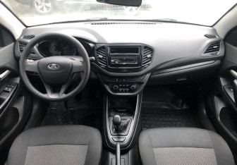 Подержанный автомобиль LADA (ВАЗ) Vesta Sedan 2017 года (10 фото)