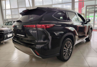 Новый Toyota Highlander 2026 (5 фото)