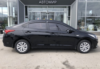 Подержанный автомобиль Hyundai Solaris Sedan 2017 года (4 фото)