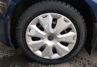 Подержанный автомобиль Ford Focus Sedan 2011 года (12 фото)