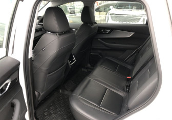 Подержанный автомобиль Chery Tiggo 7 Pro Max 2023 года (12 фото)