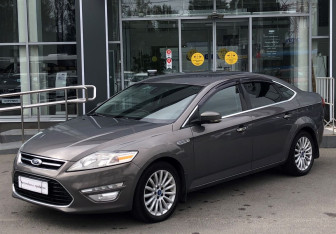 Подержанный автомобиль Ford Mondeo Sedan 2011 года (1 фото)