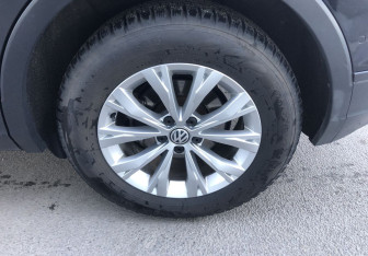 Подержанный автомобиль Volkswagen Tiguan 2018 года (15 фото)
