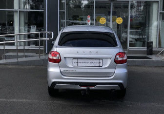 Подержанный автомобиль LADA (ВАЗ) Granta Liftback 2024 года (6 фото)