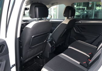 Подержанный автомобиль Volkswagen Tiguan 2019 года (11 фото)