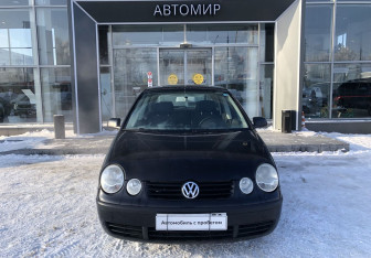 Подержанный автомобиль Volkswagen Polo Hatchback 2003 года (2 фото)