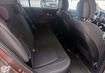Подержанный автомобиль Kia Sportage 2011 года (16 фото)