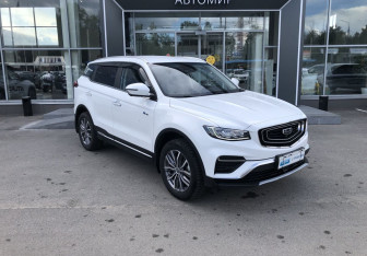 Подержанный автомобиль Geely Atlas Pro 2022 года (3 фото)