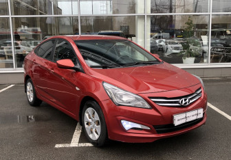 Подержанный автомобиль Hyundai Solaris Sedan 2014 года (3 фото)