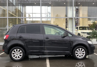 Подержанный автомобиль Volkswagen Golf Plus 2008 года (4 фото)