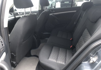 Подержанный автомобиль Skoda Octavia Liftback 2012 года (11 фото)