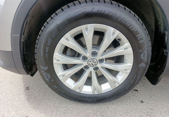 Подержанный автомобиль Volkswagen Tiguan 2019 года (10 фото)