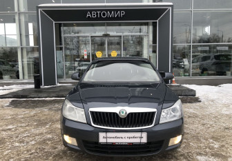 Подержанный автомобиль Skoda Octavia Liftback 2012 года (2 фото)