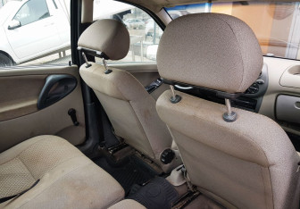 Подержанный автомобиль LADA (ВАЗ) Kalina Sedan 2010 года (10 фото)