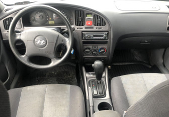 Подержанный автомобиль Hyundai Elantra Sedan 2008 года (10 фото)