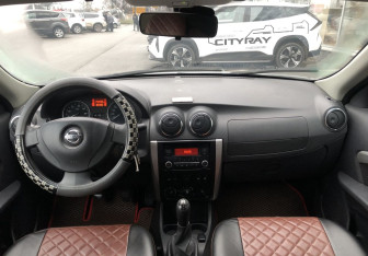 Подержанный автомобиль Nissan Almera Sedan 2018 года (10 фото)