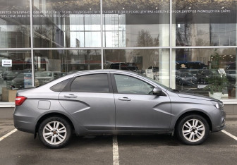 Подержанный автомобиль LADA (ВАЗ) Vesta Sedan 2019 года (4 фото)