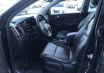 Подержанный автомобиль Hyundai Tucson 2020 года (9 фото)