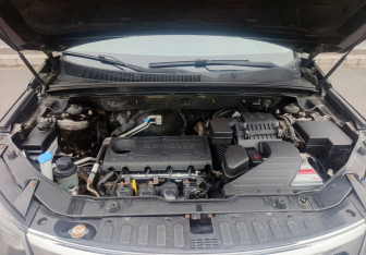 Подержанный автомобиль Kia Sorento 2011 года (11 фото)